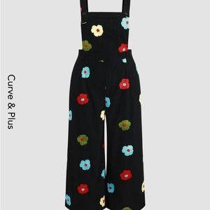 Cider black flowered overall XL.